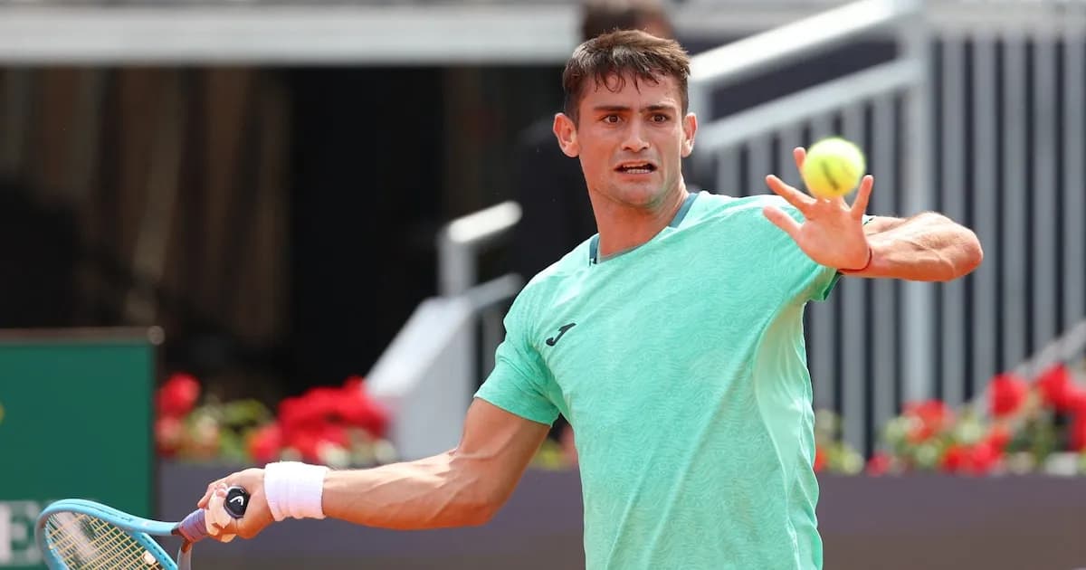 Mariano Navone: De la Final en Suiza al Éxito en Roland Garros en 30 Horas
