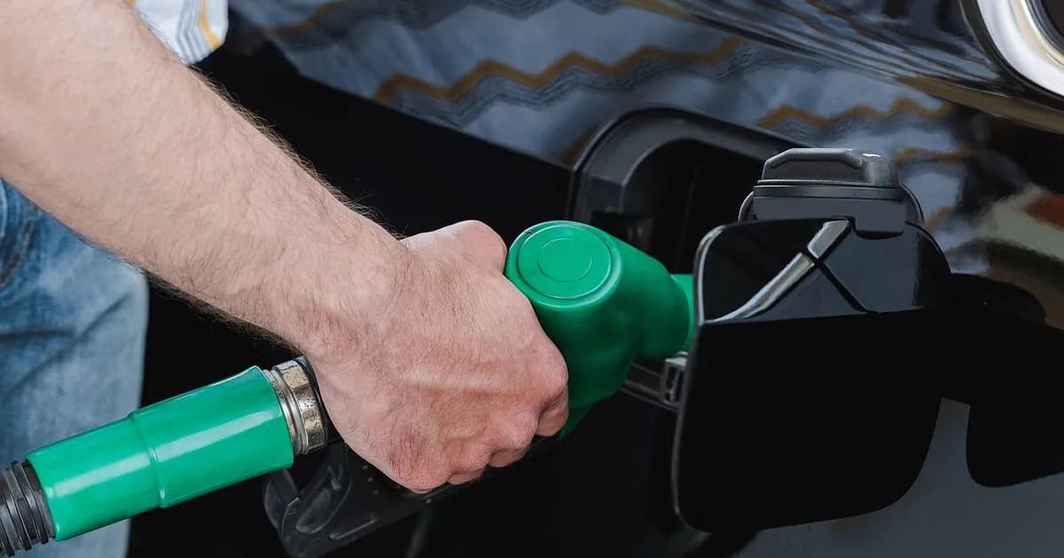 Caída en las ventas de combustibles: abril marca el tercer descenso consecutivo