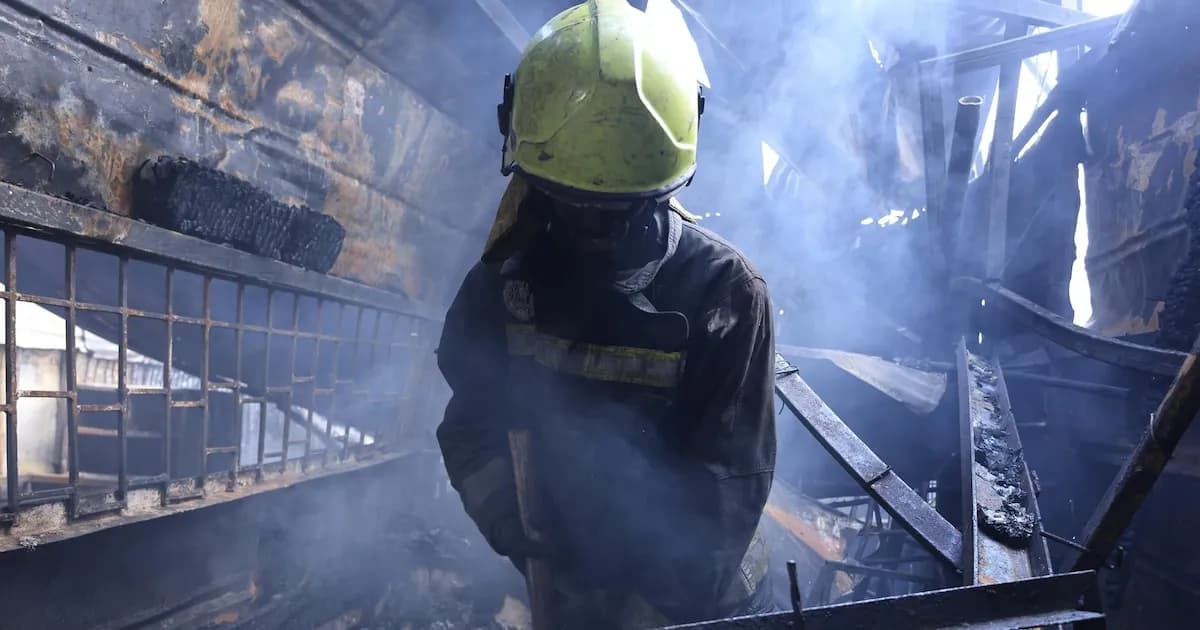 Tragedia en Kenia: incendio en escuela femenina cobra la vida de al menos diez alumnas