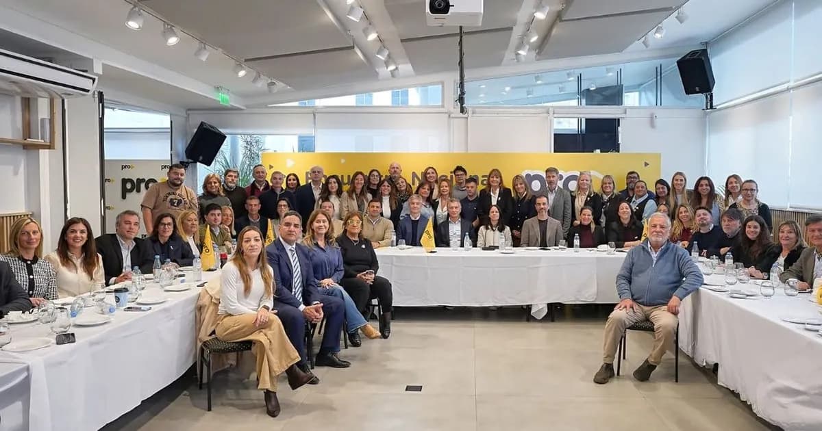 Macri convoca a su equipo del PRO y lanza advertencias a Javier Milei