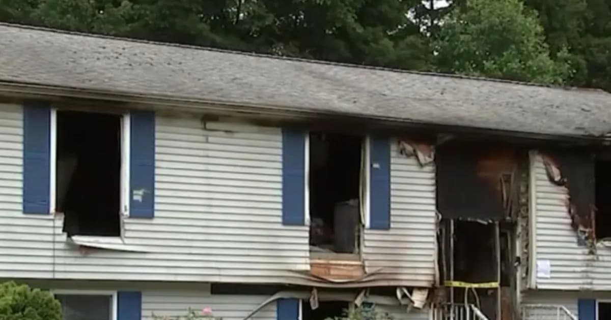 Tragedia en Westchester: dos adolescentes pierden la vida en un devastador incendio