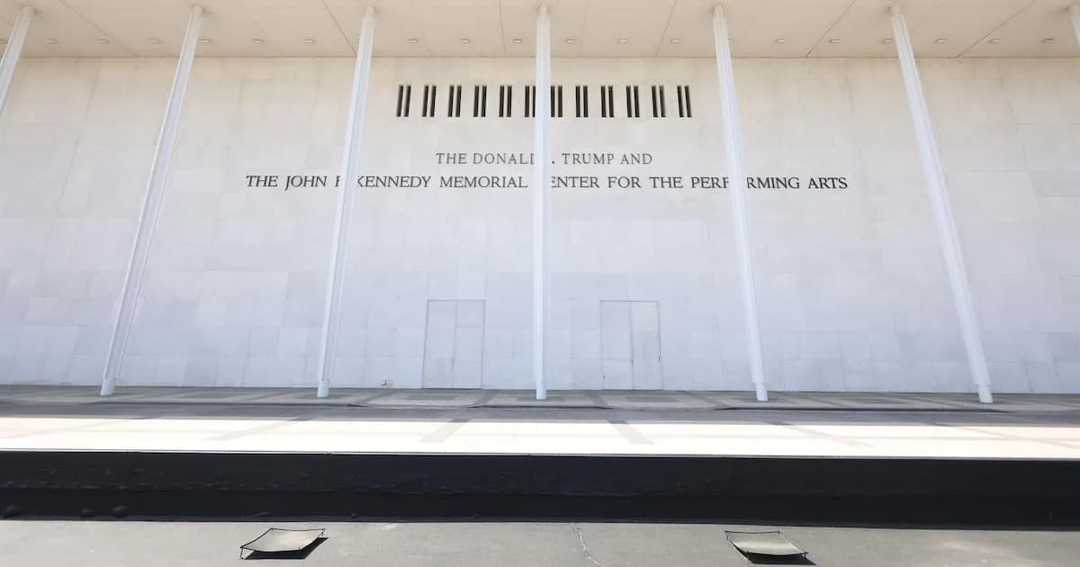 Un juez frena el cambio de nombre del Centro Kennedy para las Artes Escénicas