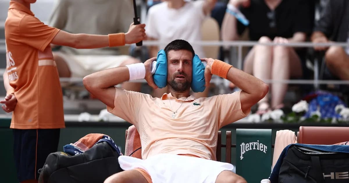 Novak Djokovic se cuestiona su futuro tras eliminación en Roland Garros y molestias estomacales
