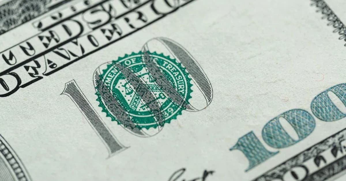 El dólar blue registró un aumento de $30 en mayo, marcando su primera alza mensual del 2026