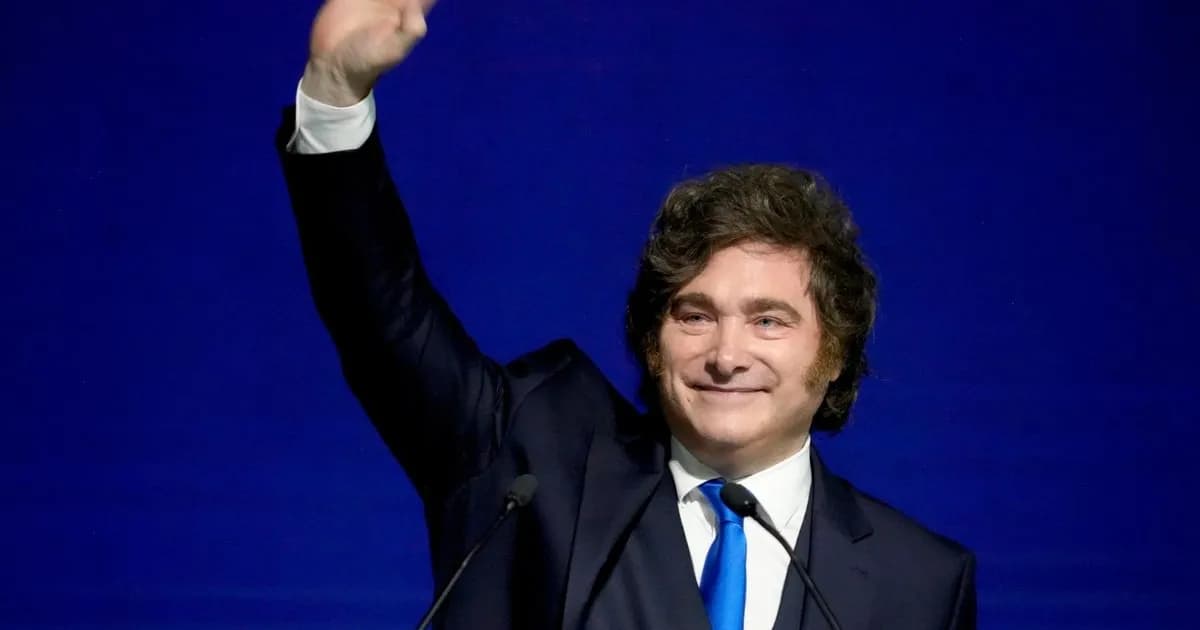 Javier Milei busca consolidar su poder interno mientras navega tensiones políticas