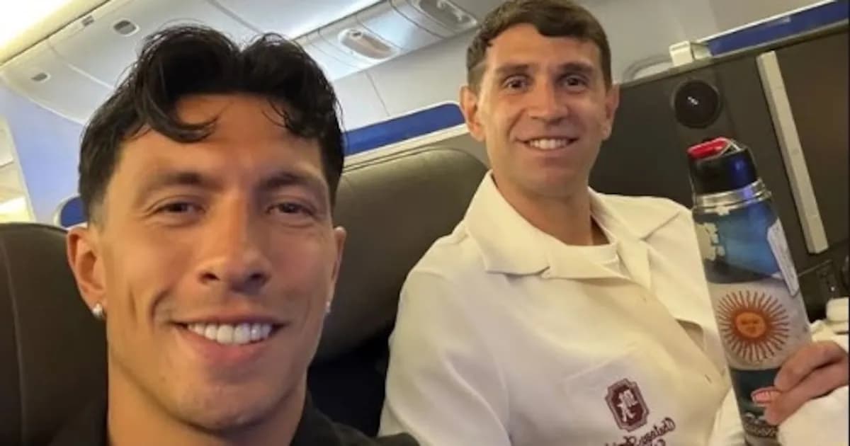 Dibu Martínez viaja a EEUU con una lesión: ¿Su presencia en el Mundial en peligro?