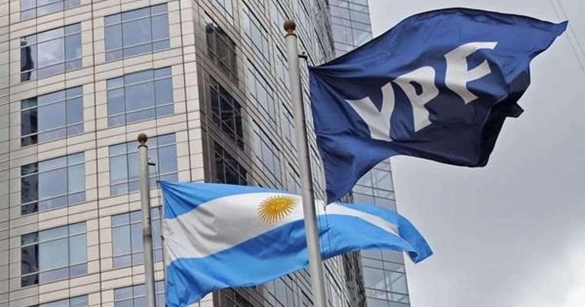 S&P mejora la calificación de deuda de YPF y otras siete empresas argentinas