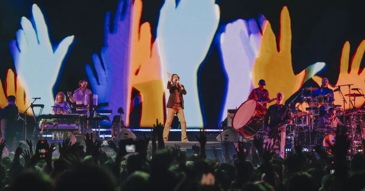 Pulp deslumbró en Buenos Aires con un espectáculo de música y teatralidad en el Movistar Arena