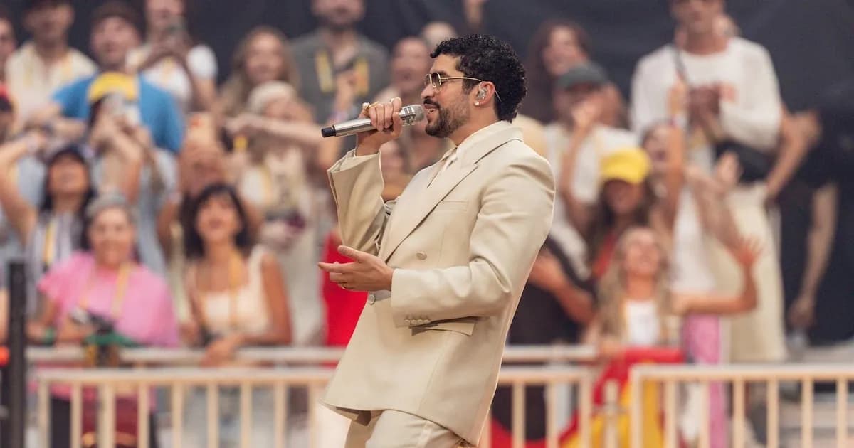 Bad Bunny cierra su residencia en Madrid con un emotivo concierto y la presencia de Quevedo