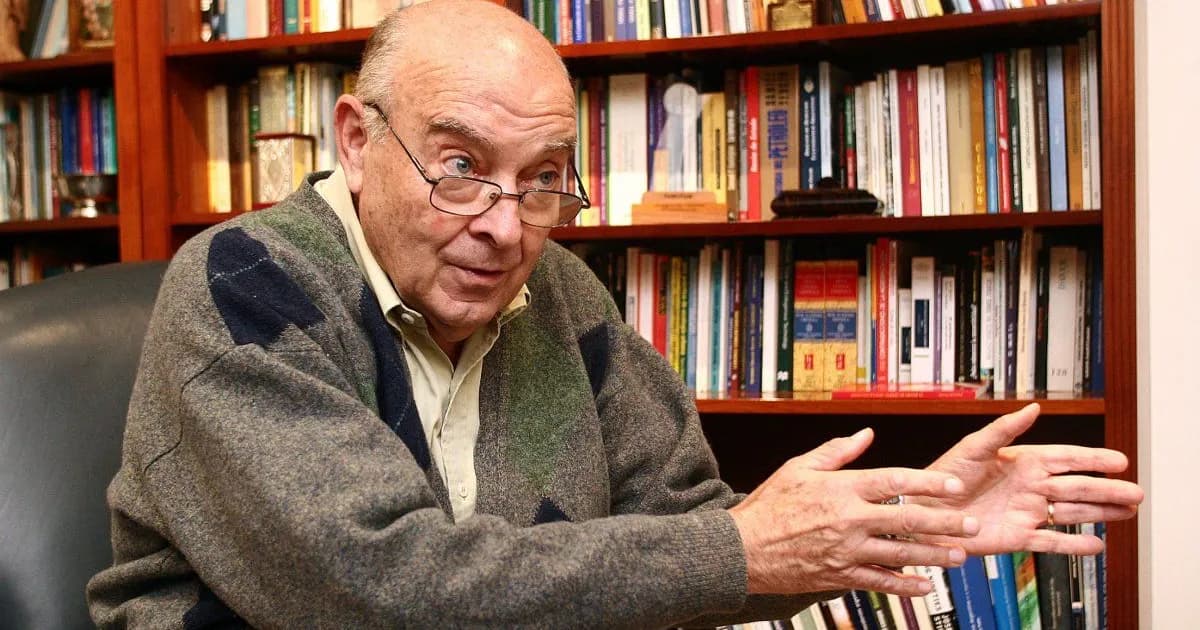 Domingo Cavallo propone eliminar el cepo cambiario para impulsar la economía nacional