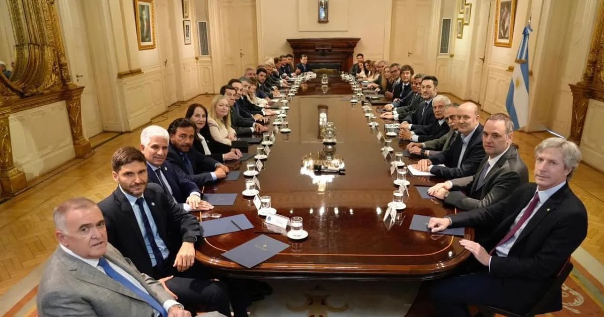 El Gobierno de Milei otorga anticipos financieros de hasta $400.000 millones a tres provincias