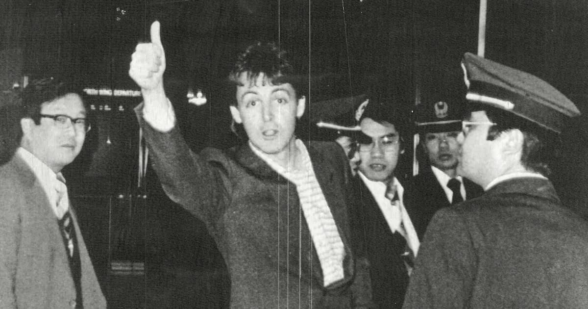 El escándalo de Paul McCartney en Japón: un arresto que pudo cambiar su carrera