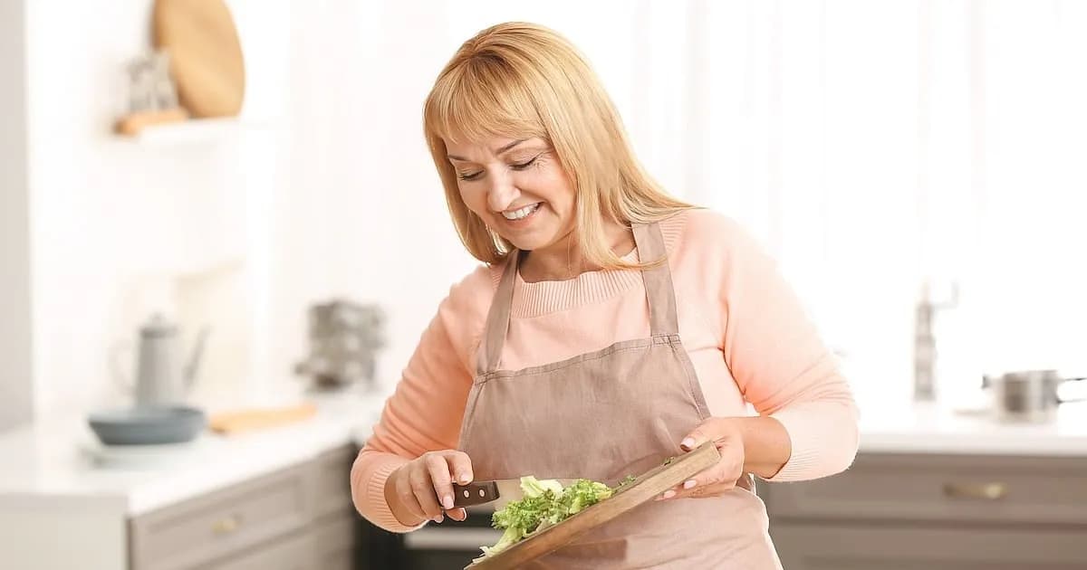Una dieta saludable en la mediana edad podría proteger el cerebro en la vejez