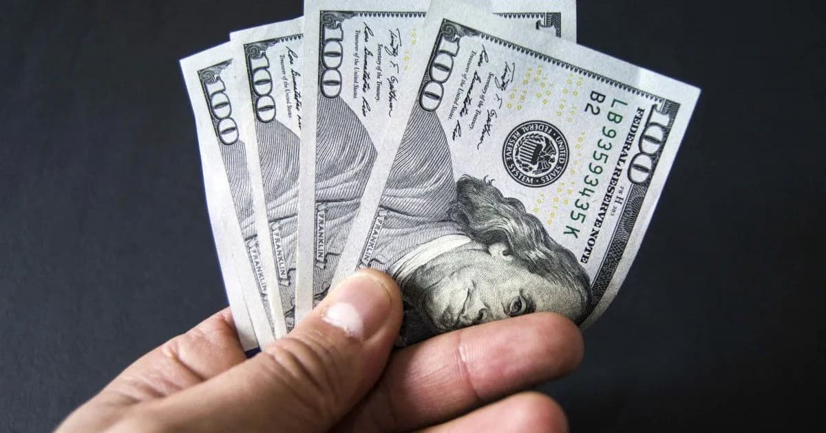 El dólar oficial sigue en alza y el BCRA modera sus compras de reservas