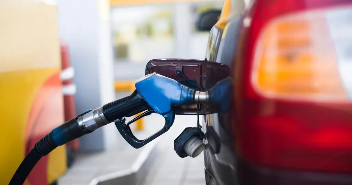 Caída del petróleo: ¿impactará en los precios de los combustibles en Argentina?