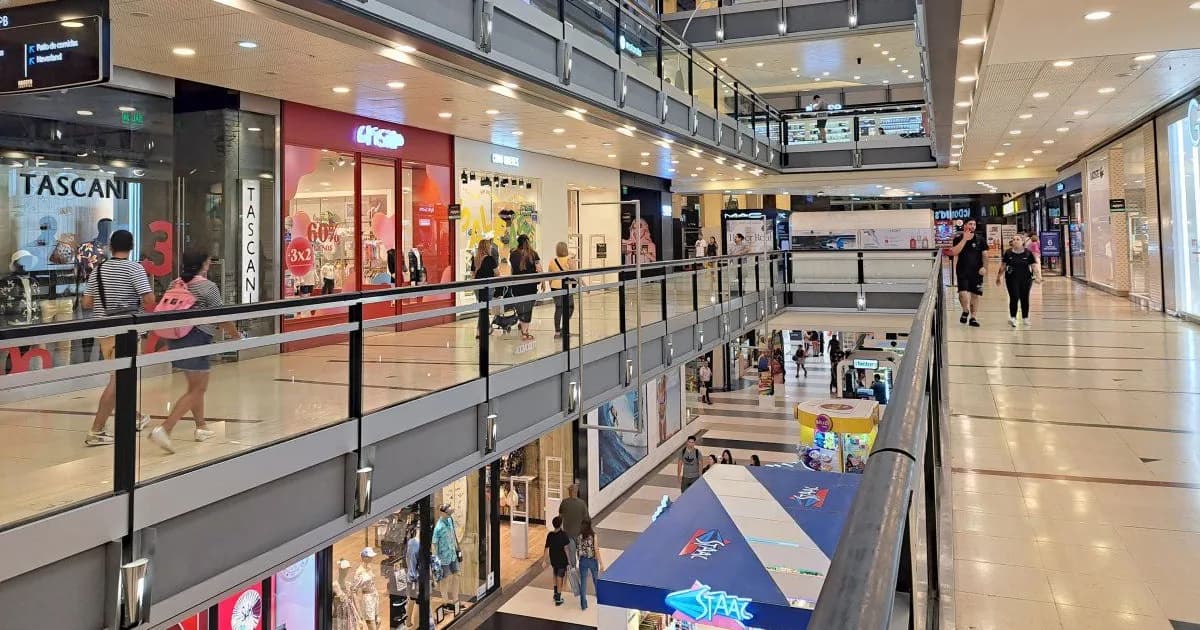 Consumo en Argentina: Aumento en supermercados pero caída en mayoristas y shoppings