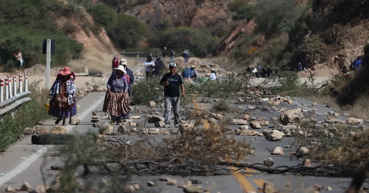 Bloqueos en Bolivia: La lucha por el poder y sus consecuencias sociales
