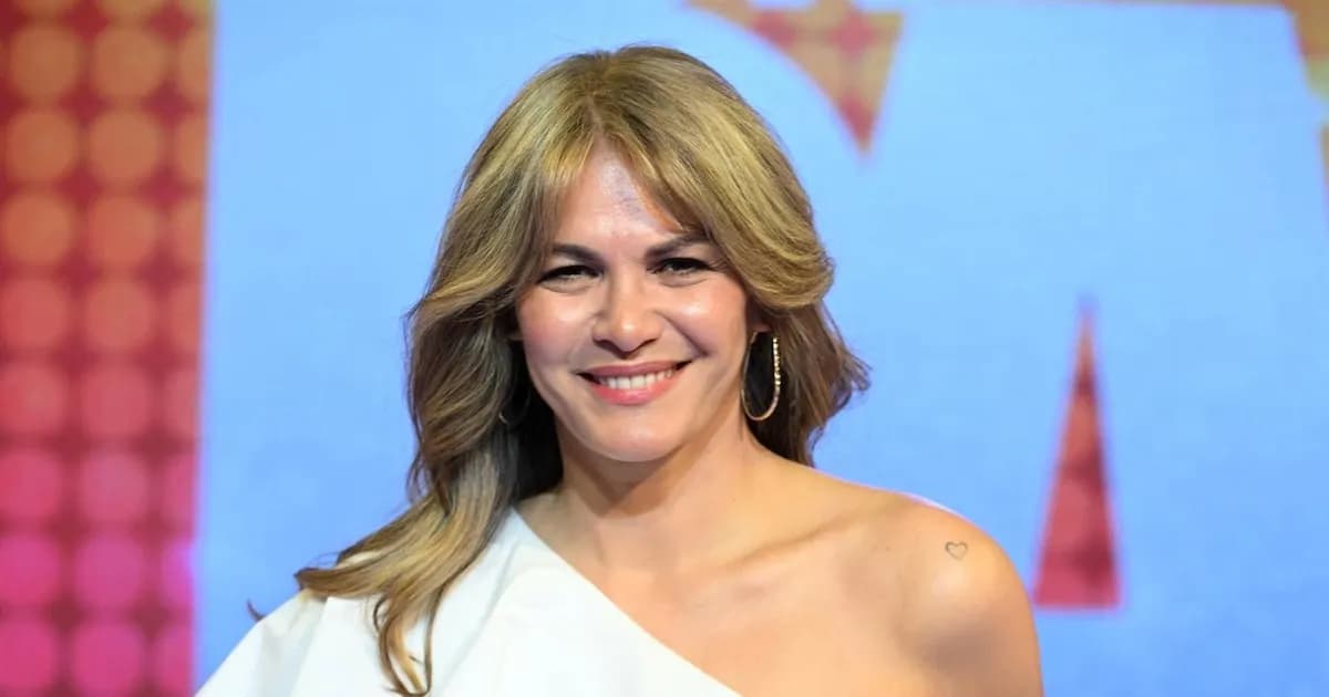 Fabiola Martínez comparte sus temores sobre su hijo Kike en un evento solidario