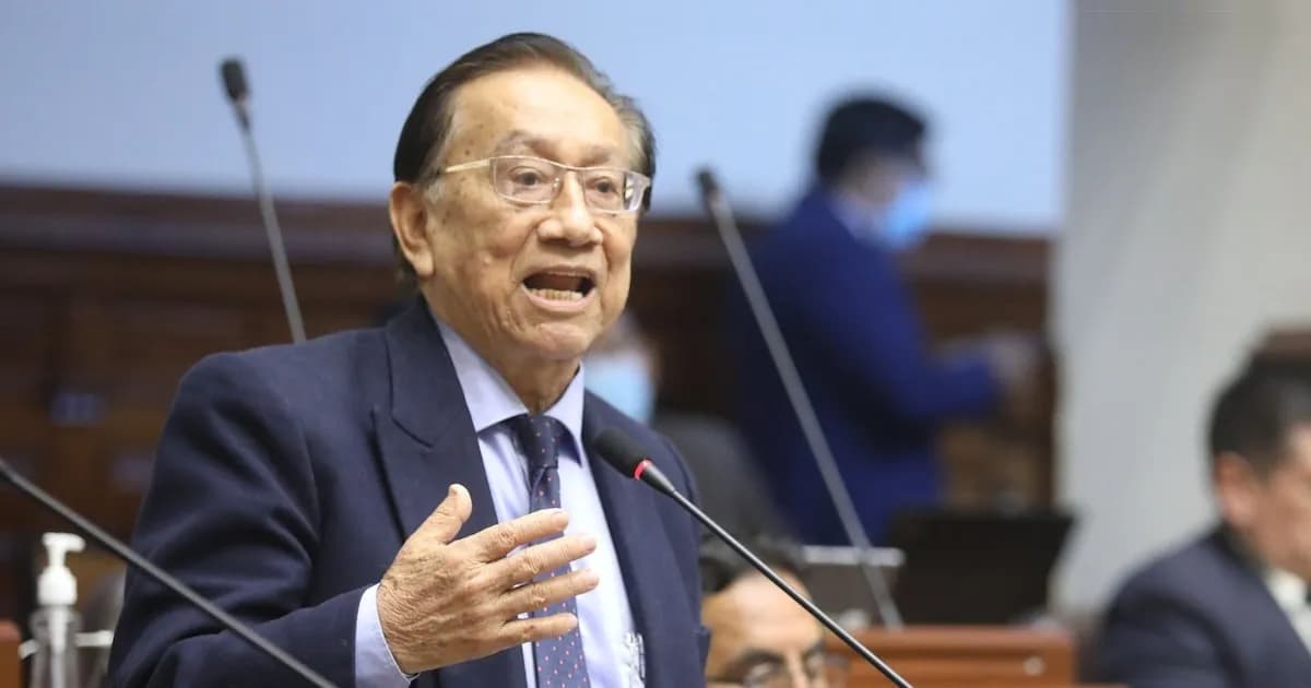 José Balcázar asume la presidencia en medio de la crisis política de Perú Libre