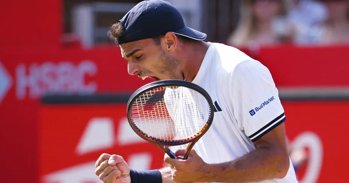 Francisco Cerúndolo brilla en Queen's y suma un nuevo capítulo a la historia del tenis argentino