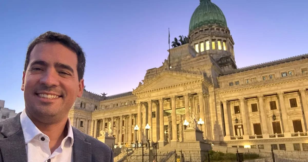 Adrián Ravier asume como nuevo vocero del Gobierno: expectativas y desafíos por delante