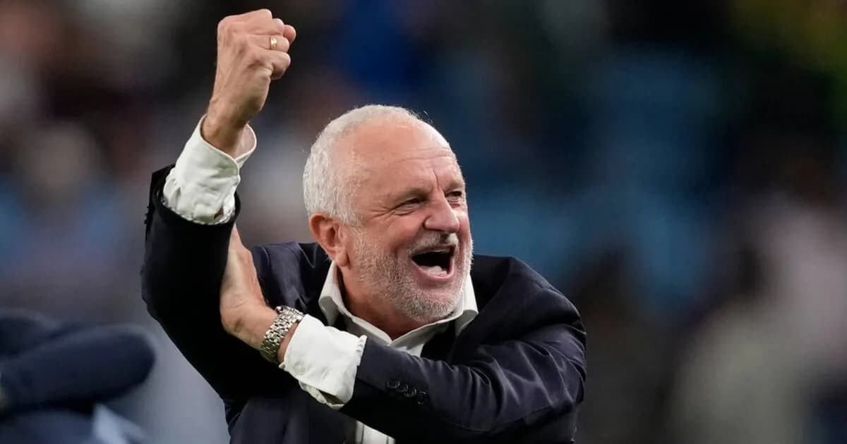 El entrenador de Irak bromea sobre cómo detener a Mbappé antes del duelo con Francia