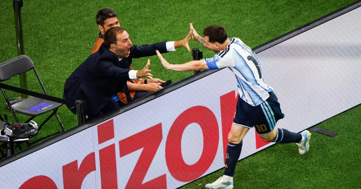 La emotiva celebración de Messi con un periodista argentino en el Mundial 2026