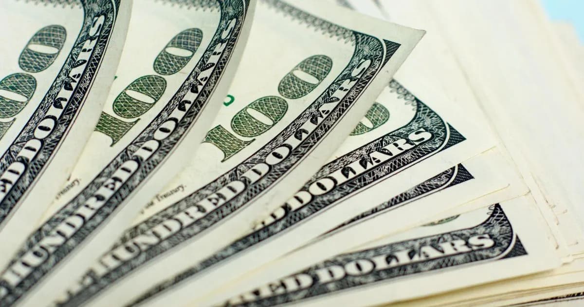 El dólar blue desciende $20 y la brecha con el oficial se reduce notablemente