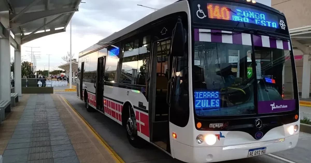 El Gobierno presiona a sindicatos de transporte para frenar el paro por reforma laboral