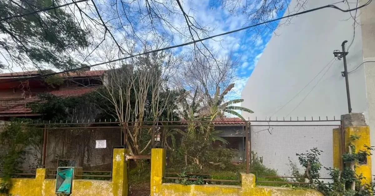 Hallazgo macabro en La Plata: mujer descubre un cadáver en estado avanzado de descomposición