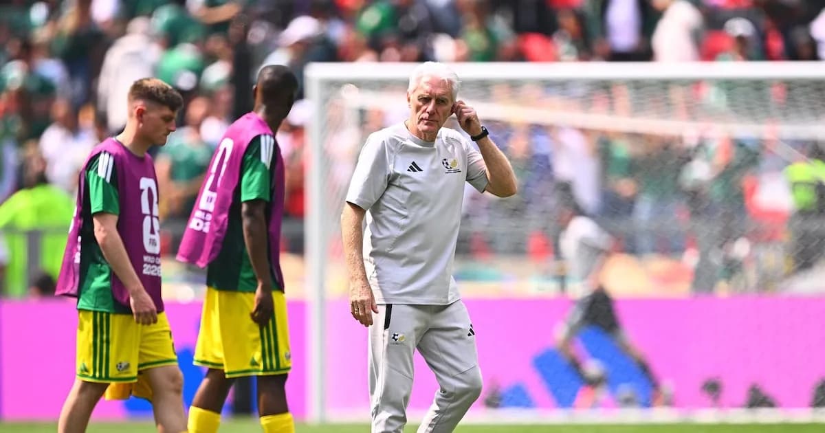 Hugo Broos seguirá al mando de la selección sudafricana de fútbol