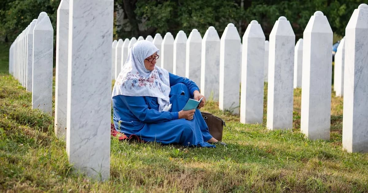 La comunidad bosniaca conmemora el 31º aniversario de la matanza de Srbrenica como un aviso al mundo entero