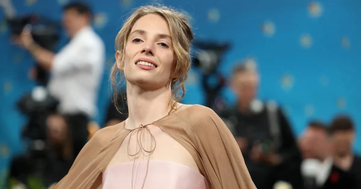 Maya Hawke reflexiona sobre su carrera y la influencia de 'Los juegos del hambre'
