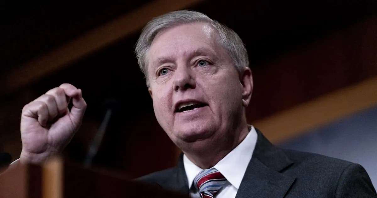 Trump rinde homenaje al senador Lindsey Graham, un patriota de su tiempo
