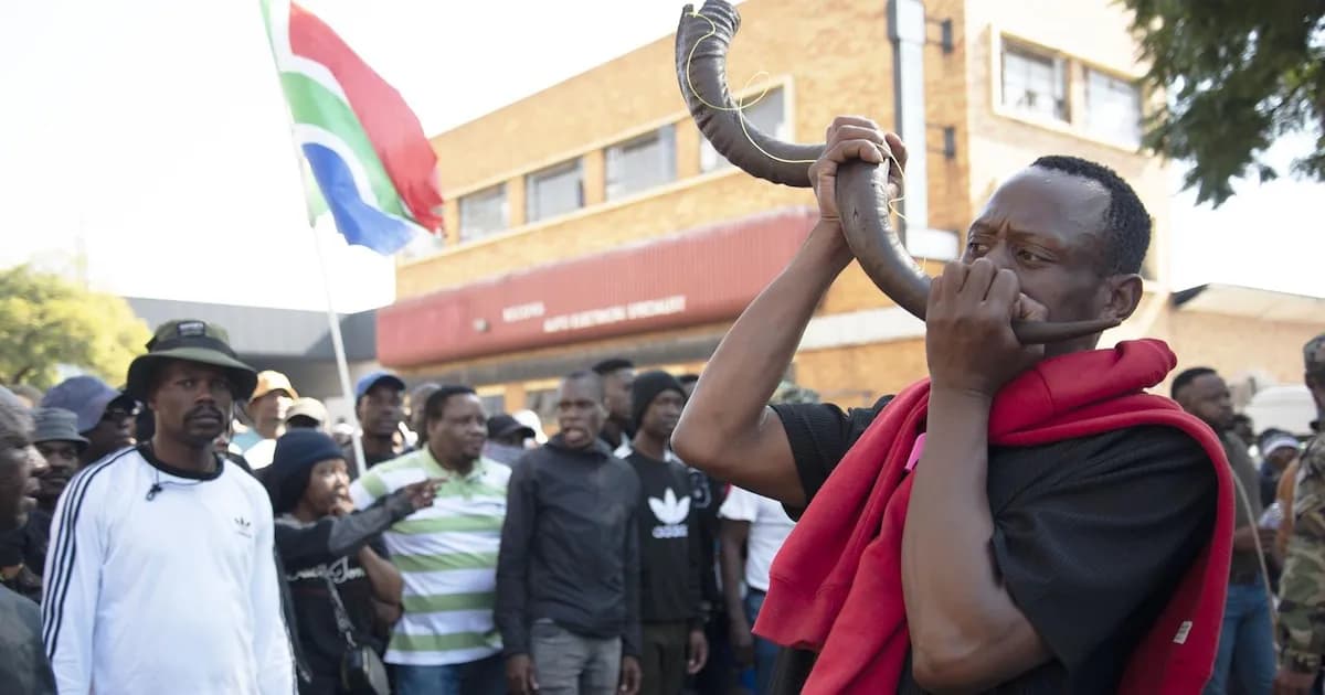 Más de 53.000 inmigrantes se inscriben para salir de Sudáfrica ante ola xenófoba