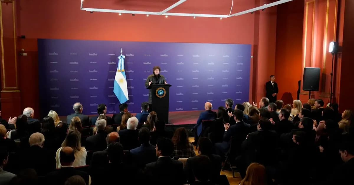 Milei y su equipo se preparan para la reforma del Banco Central: encuentro clave en Casa Rosada