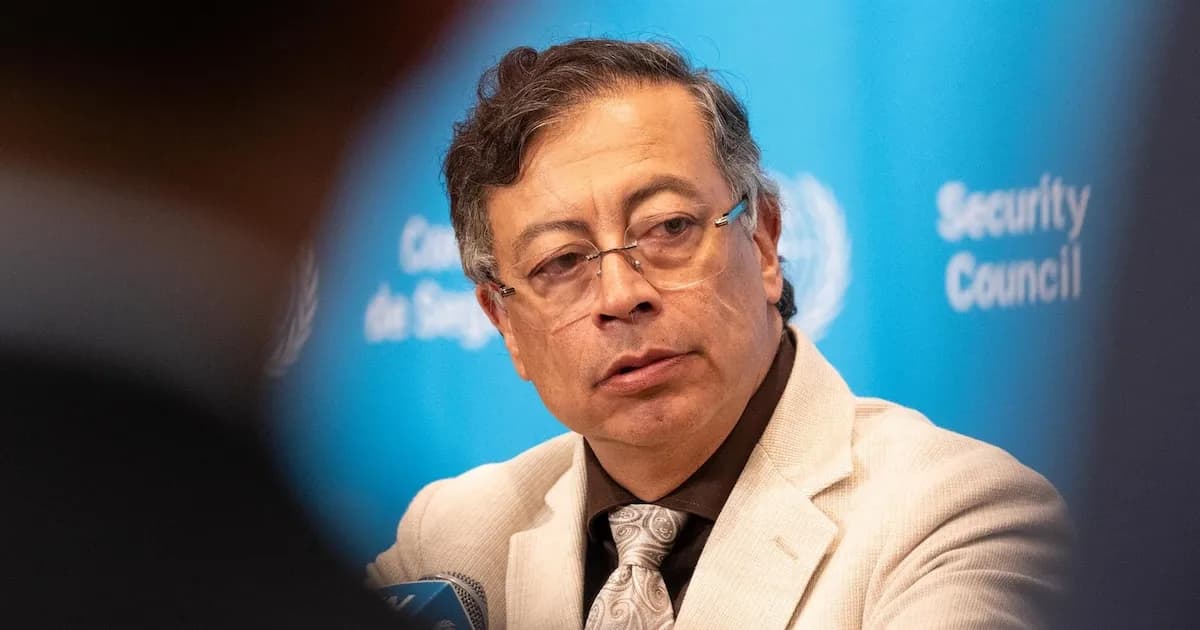 Petro prohíbe el uso de cuarteles militares para la toma de posesión de De la Espriella