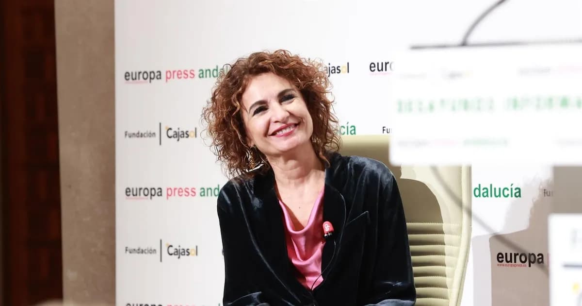 Montero propone fragmentar el decreto del escudo social y reafirma su compromiso con los PGE