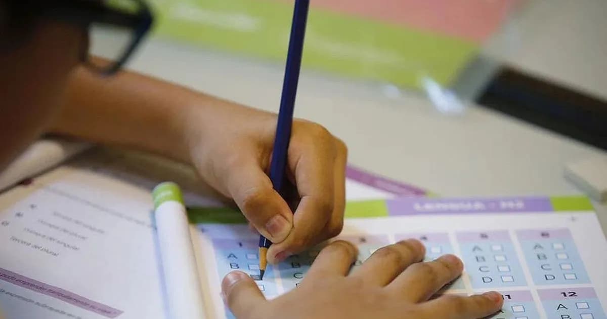 El Gobierno establece un mínimo de $85.000 para la Ayuda Escolar 2026 y un refuerzo en marzo