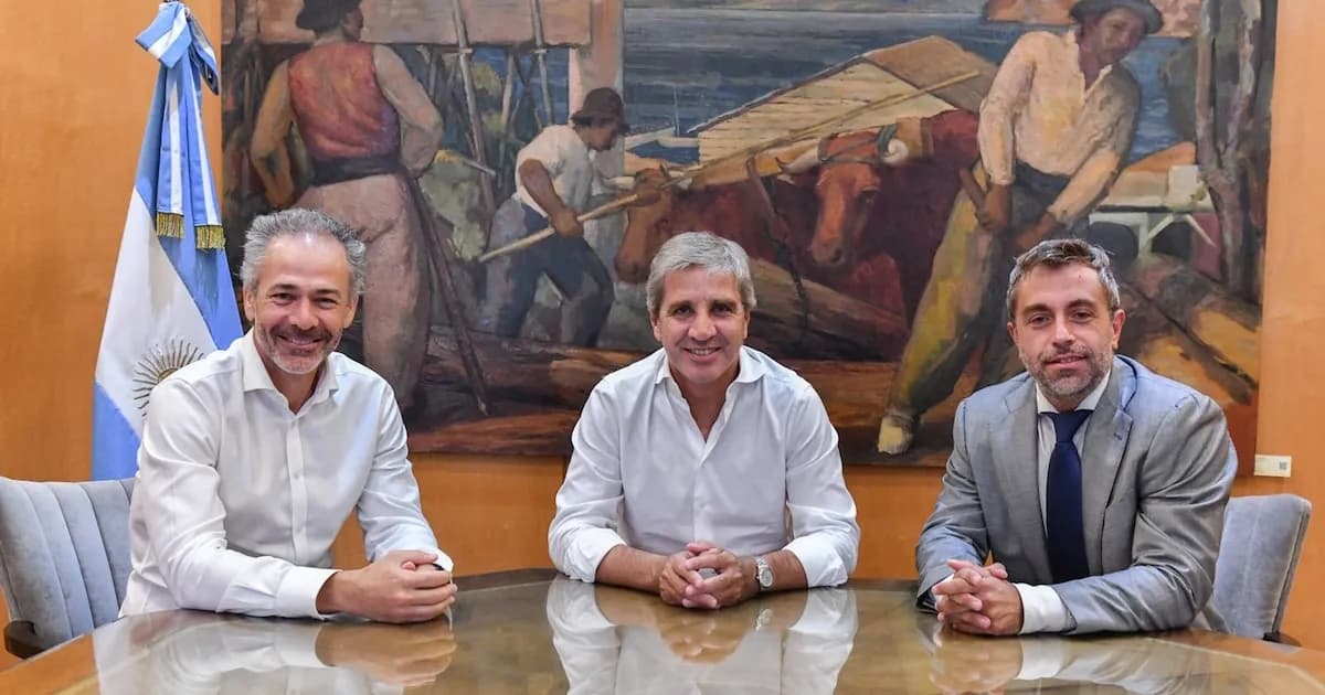 Cambio en Finanzas: Renuncia de Lew y Asunción de Furiase como Nuevo Secretario