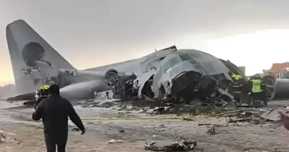 Accidente aéreo en Bolivia: un Hércules C-130 se estrelló en El Alto con 15 muertos