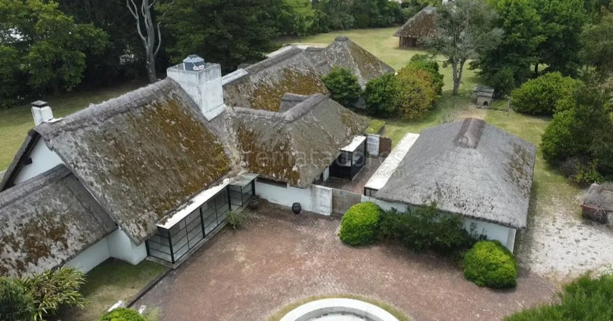 La mansión del cuñado de 'El Mencho' en Punta del Este será subastada la próxima semana