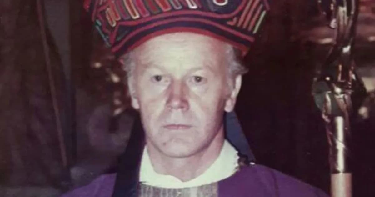 Denuncias de abuso sexual contra ex obispo en Ecuador generan polémica y pedido de deshonoración