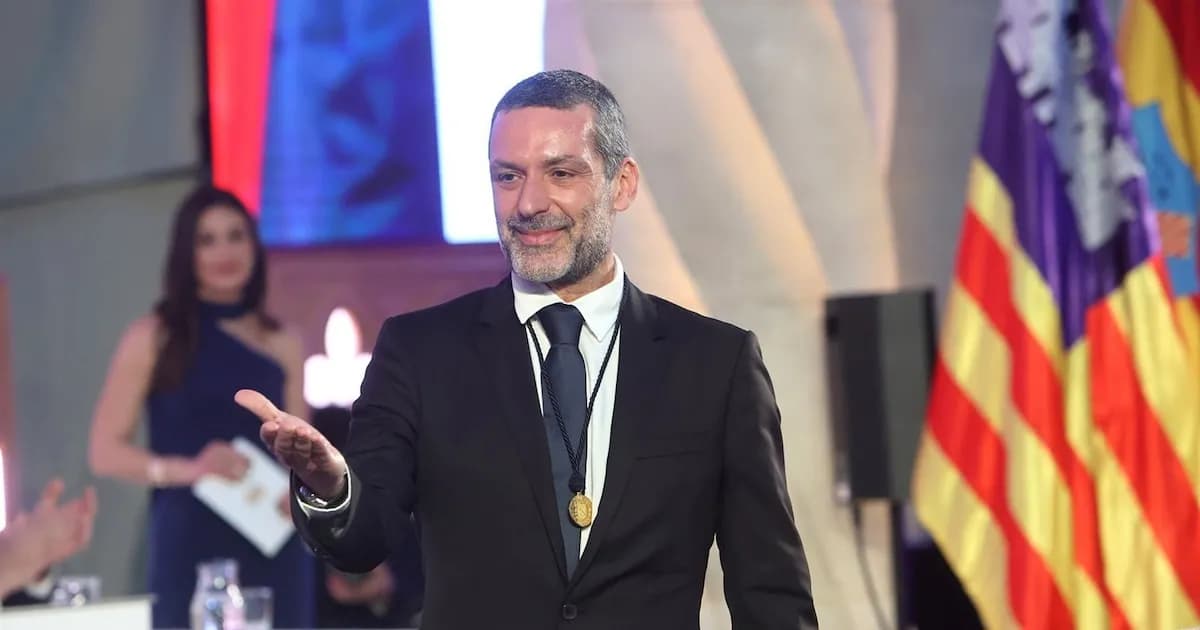 Jaime Anglada recibe la Medalla de Oro de Baleares tras su emotiva recuperación