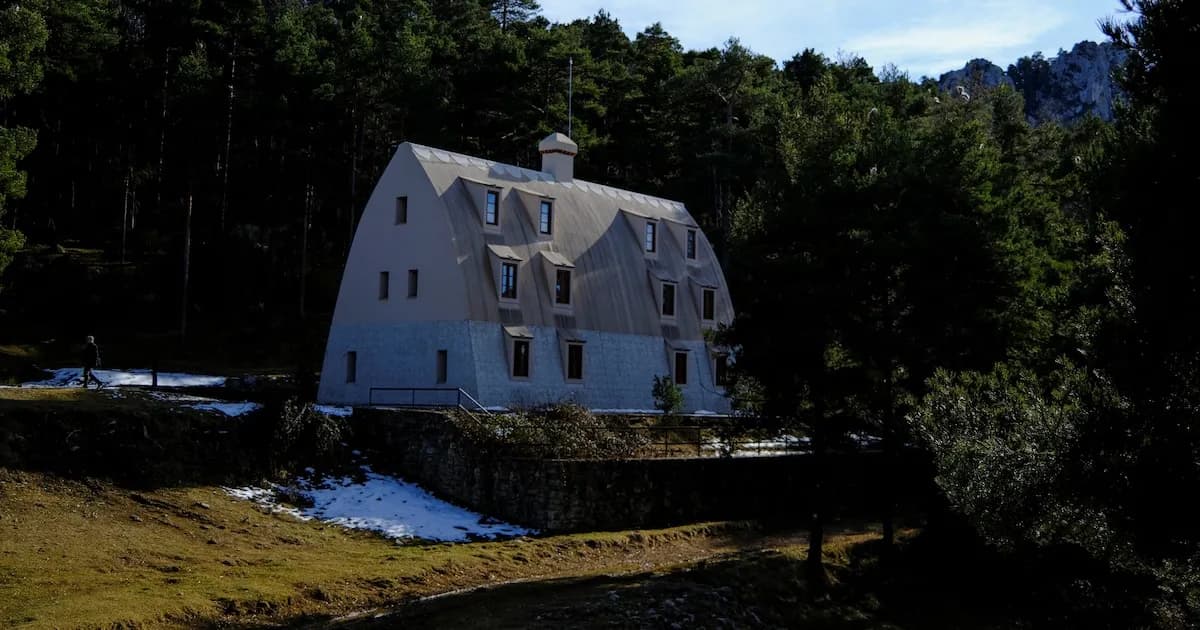 Reconocen oficialmente a Gaudí como autor del Xalet del Catllaràs en su centenario