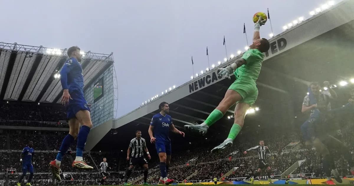 La increíble atajada de Pickford que salvó al Everton y sorprendió a todos
