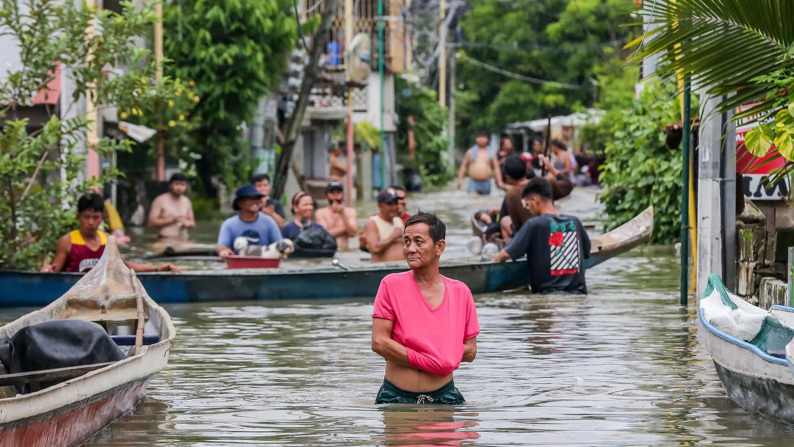 Protestas en Bulacán contra la corrupción en obras para controlar inundaciones