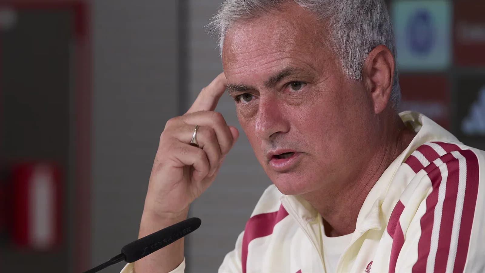 Mourinho logra su mejor comienzo en el Real Madrid con nueve puntos