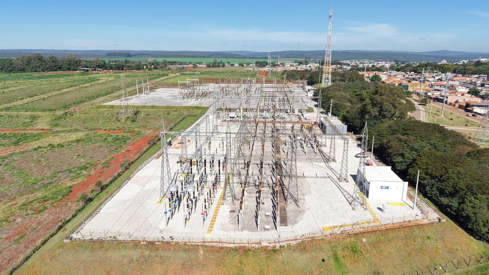 Cox pone en marcha una línea eléctrica en Brasil con 24 meses de adelanto