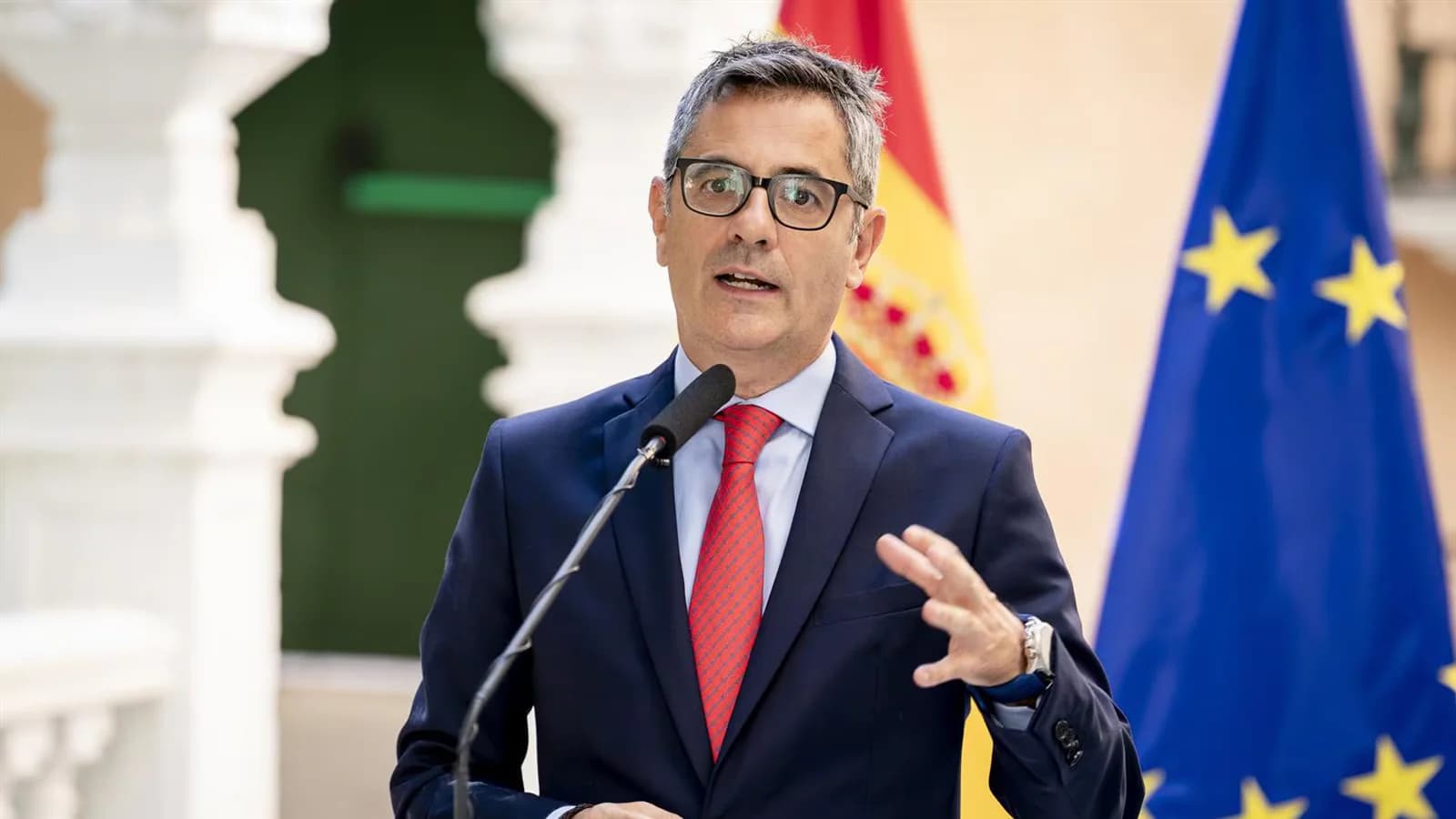 Bolaños respalda las concentraciones por Ceuta y acusa a PP y Vox de politizarlas